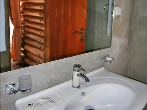Queenswood Cottage Nuwara Eliya 5*,